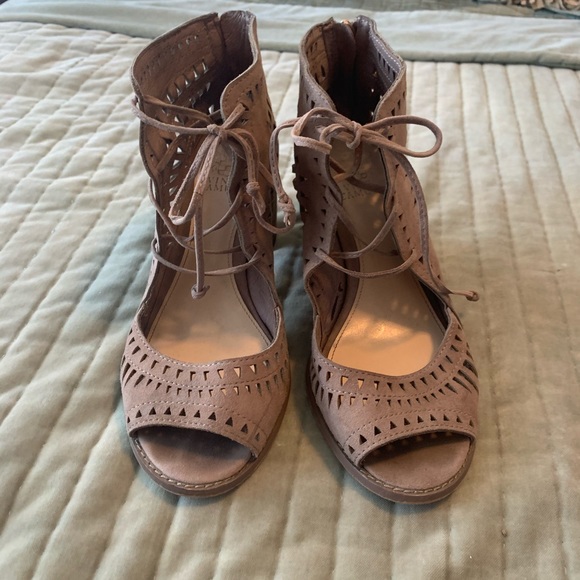 Vince Camuto Lace Up Heels - Picture 1 of 4